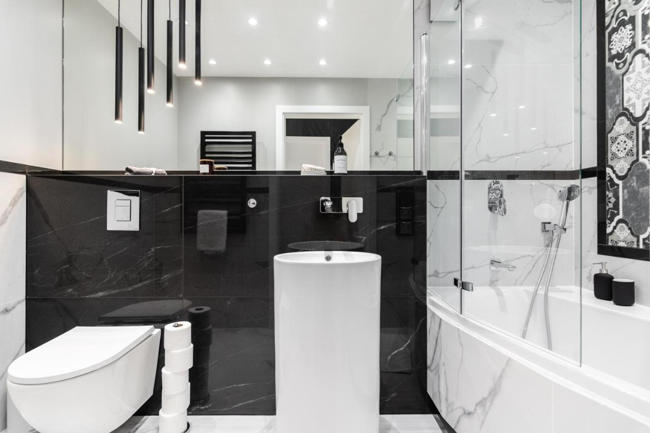 Riverside Premium Class Apartment - By Upstairs Краков Экстерьер фото