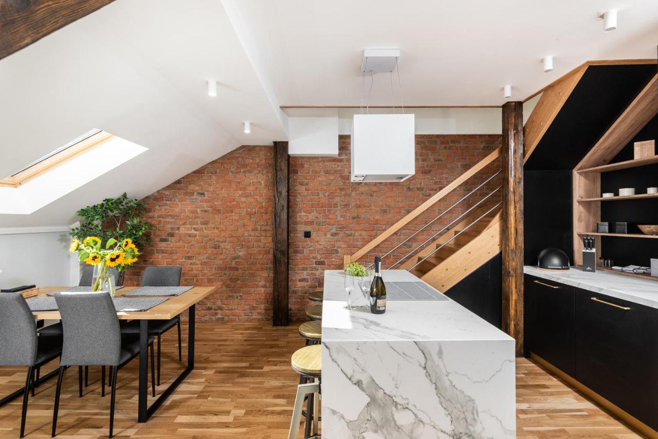 Riverside Premium Class Apartment - By Upstairs Краков Экстерьер фото